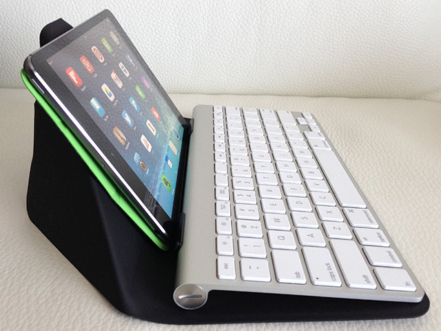Incase のキーボードケース、折り紙ワークステーションがカッコイイ！iPad miniでも使えます。